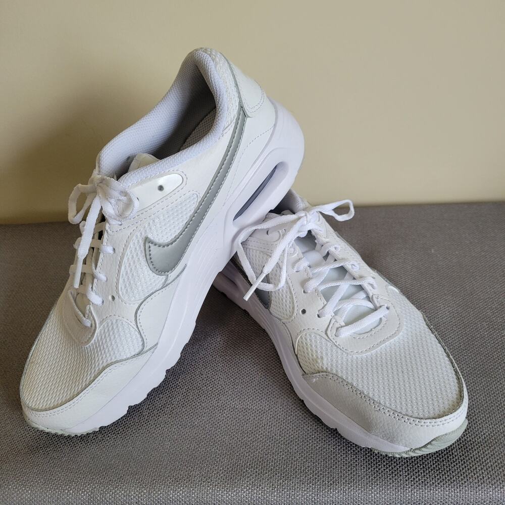 EUC Women's 8.5 Nike Air Max Running Shoes Sneakers White Metallic Platinum - Picture 2 of 14